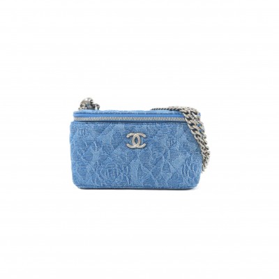 CHANEL VANITY DIAMOND QUILTED DENIM SHOULDER BAG WITH SILVER BUCKLE CHAIN STRAP (16*9.5*8cm)